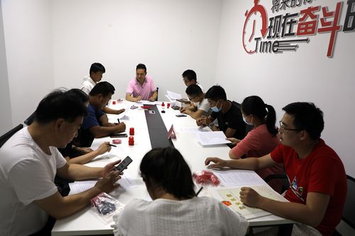 市商务局推动电商企业信用体系建设，组织签订跨境电子商务信用承诺书